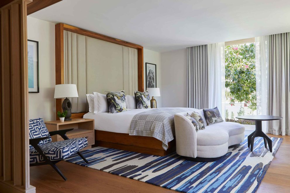 Island Superior Room