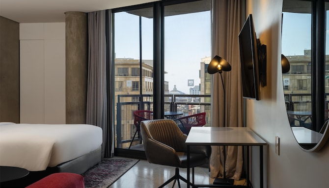 Junior Suite with Balcony