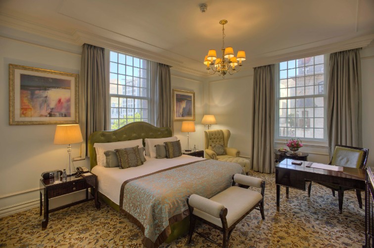 Luxury Heritage Rooms With City View