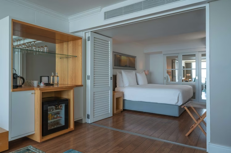 Junior Suite with Balcony - Ocean View