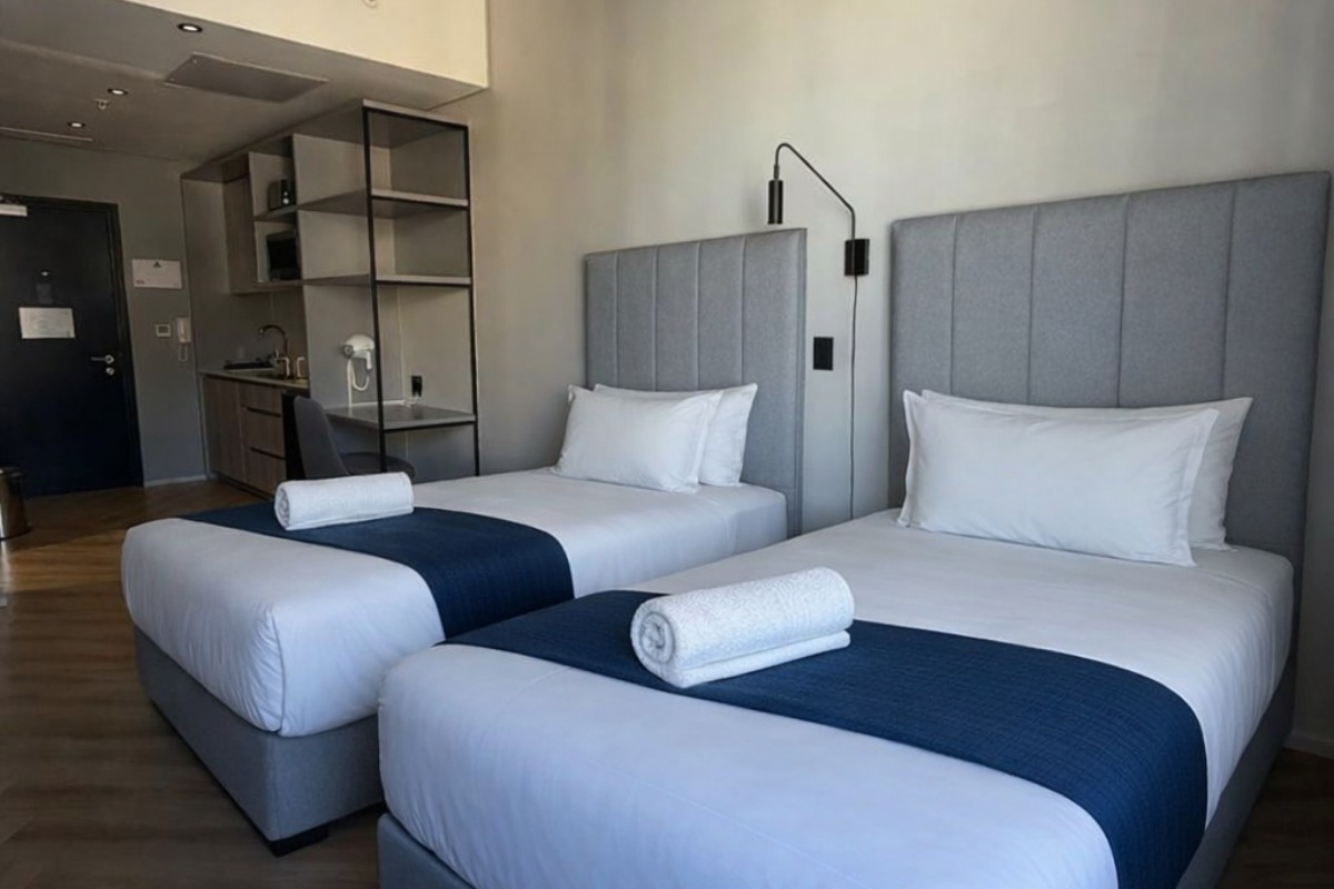 Premium Twin Studio
